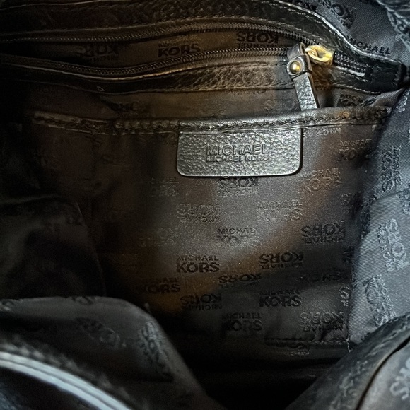 Michael Kors black leather shoulder bag - Picture 4 of 5